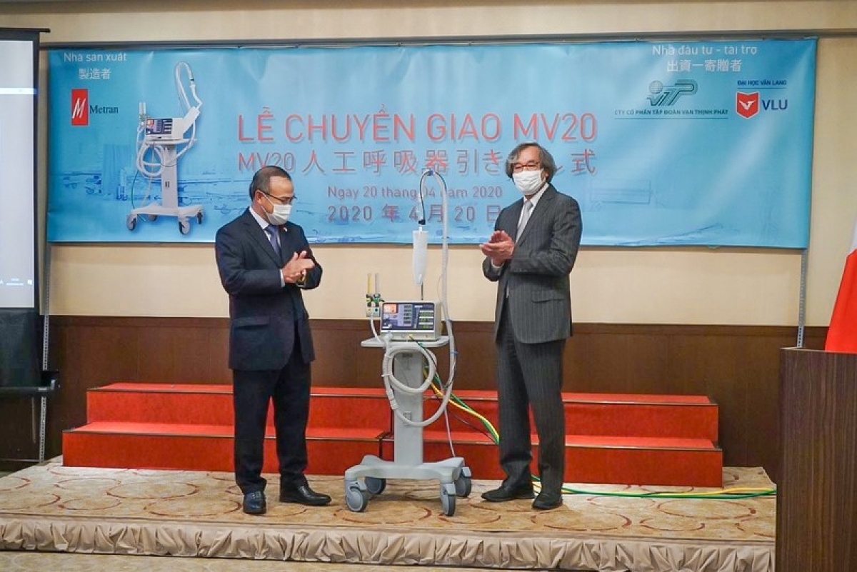 Tự hào Tập Đoàn METRAN tặng 2.000 máy thở hỗ trợ Việt Nam chống dịch COVID-19